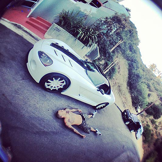 Chris Brown si-a socat fanii cu ultima poza postata pe Twitter. Acestia au inceput sa planga instant