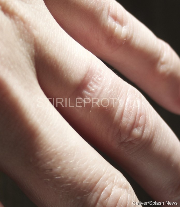 FOTO. Solutia inedita pentru miresele geloase si suspicioase: verigheta anti-inselat