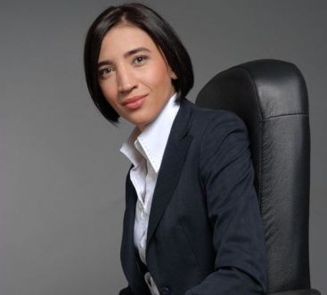 Angajata sa schimbe vieti. Povestea romancei care are "cel mai frumos job din lume"