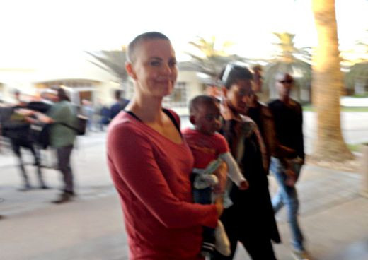 Charlize Theron procinema