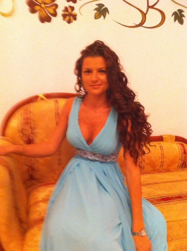 O romanca frumoasa ca un inger, ucisa pe o trecere de pietoni in Londra, de un sofer care a fugit