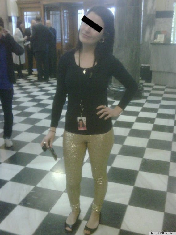 Jurnalista la o publicatie serioasa, data afara din sala de judecata. Explicatia, in fotografie