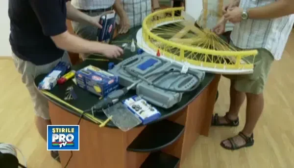 VEZI cum poti deveni campion mondial la preparat paste. Sase tineri iti dau reteta