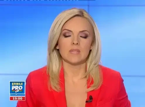 Cei 3000 de crestini veniti la sfintirea Catedralei din Mioveni, pusi la grea incercare de arsita