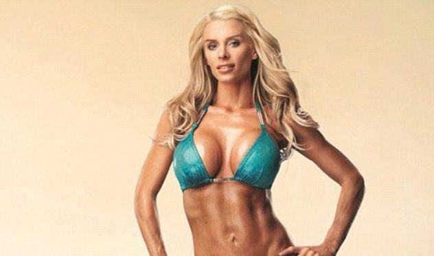 "Am plans ore intregi". Povestea unui model de succes, care este ironizat pentru cum arata