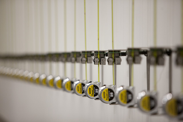 Cati METRI te uiti la IUBITA ta? Vezi o INVENTIE SUPER TARE VIDEO