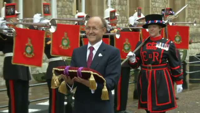 Medaliile pentru castigatorii Jocurilor Olimpice au fost depozitate in Turnul Londrei