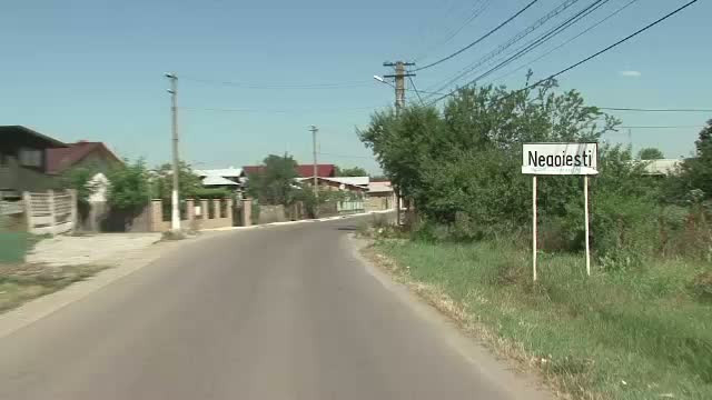 Un sat din Prahova se poate mandri cu o sosea de centura. Multe orase mari din tara nu au asa artera