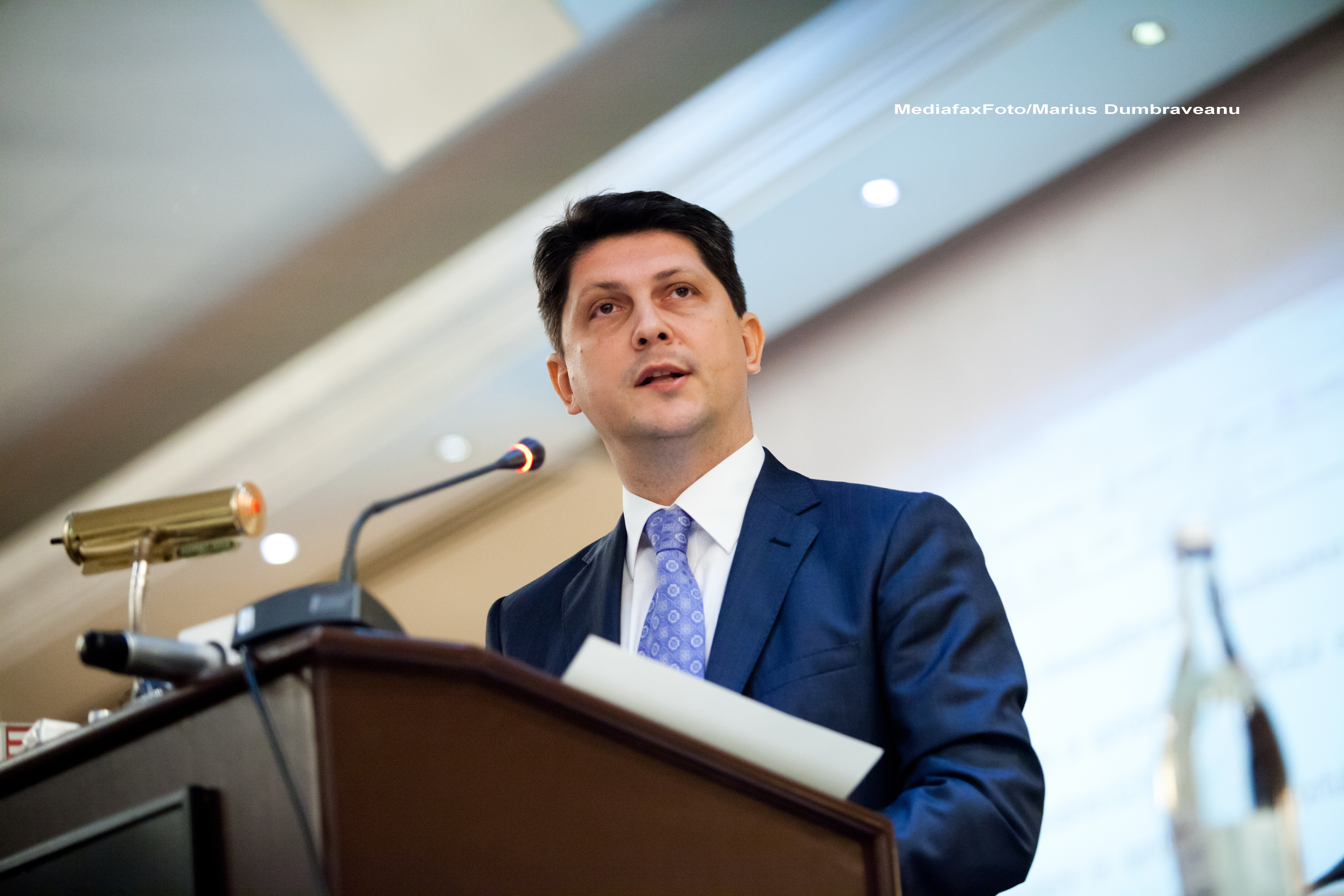 Corlatean: Nu s-a pus niciodata problema unor masuri care sa desfiinteze Curtea Constitutionala