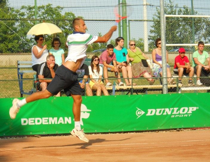 BRD ARAD CHALLENGER 2012. Mergea eliminat, Luncanu continua