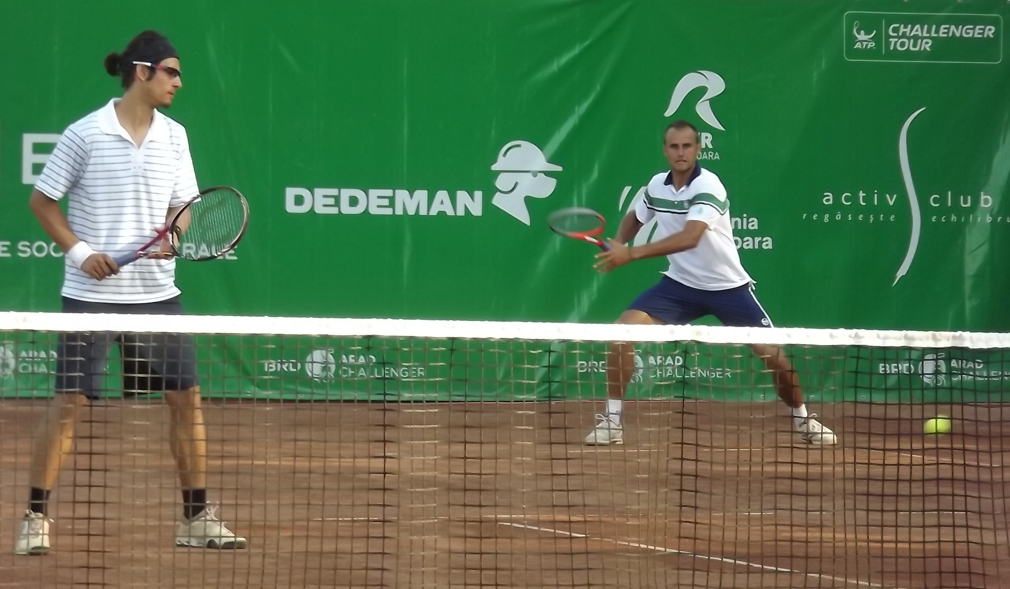 BRD ARAD CHALLENGER. Hanescu s-a calificat in sferturi, favoritul turneului eliminat