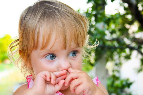 Mergeti la un examen ORL cu adolescentii care prezinta dificultati de respiratie. Cum se manifesta obstructia nasului