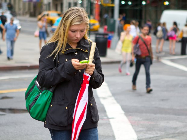 Rezultatele alarmante ale unui studiu. Cat de multi tineri isi trimit mesaje cu continut sexual