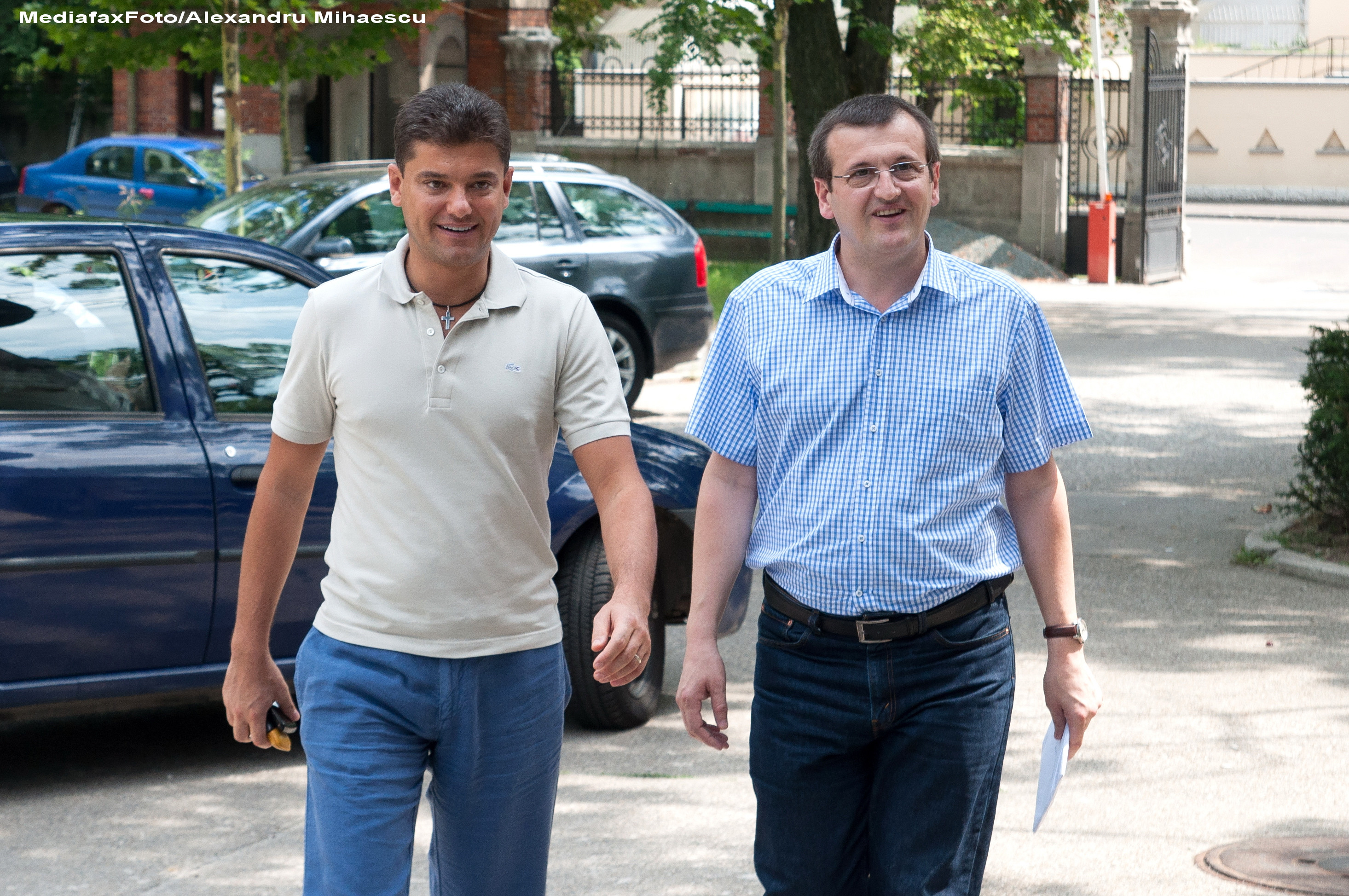 Boureanu: Sloganul PDL in campania pentru referendum este "Vara asta se poarta alb! "