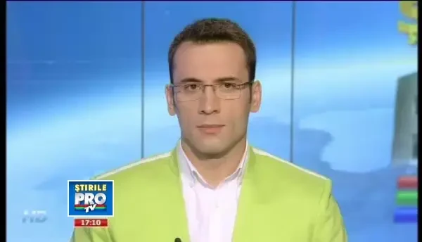 Un barbat din Arad a crezut ca ii impresioneaza pe cei din Primarie daca isi pune viata in pericol