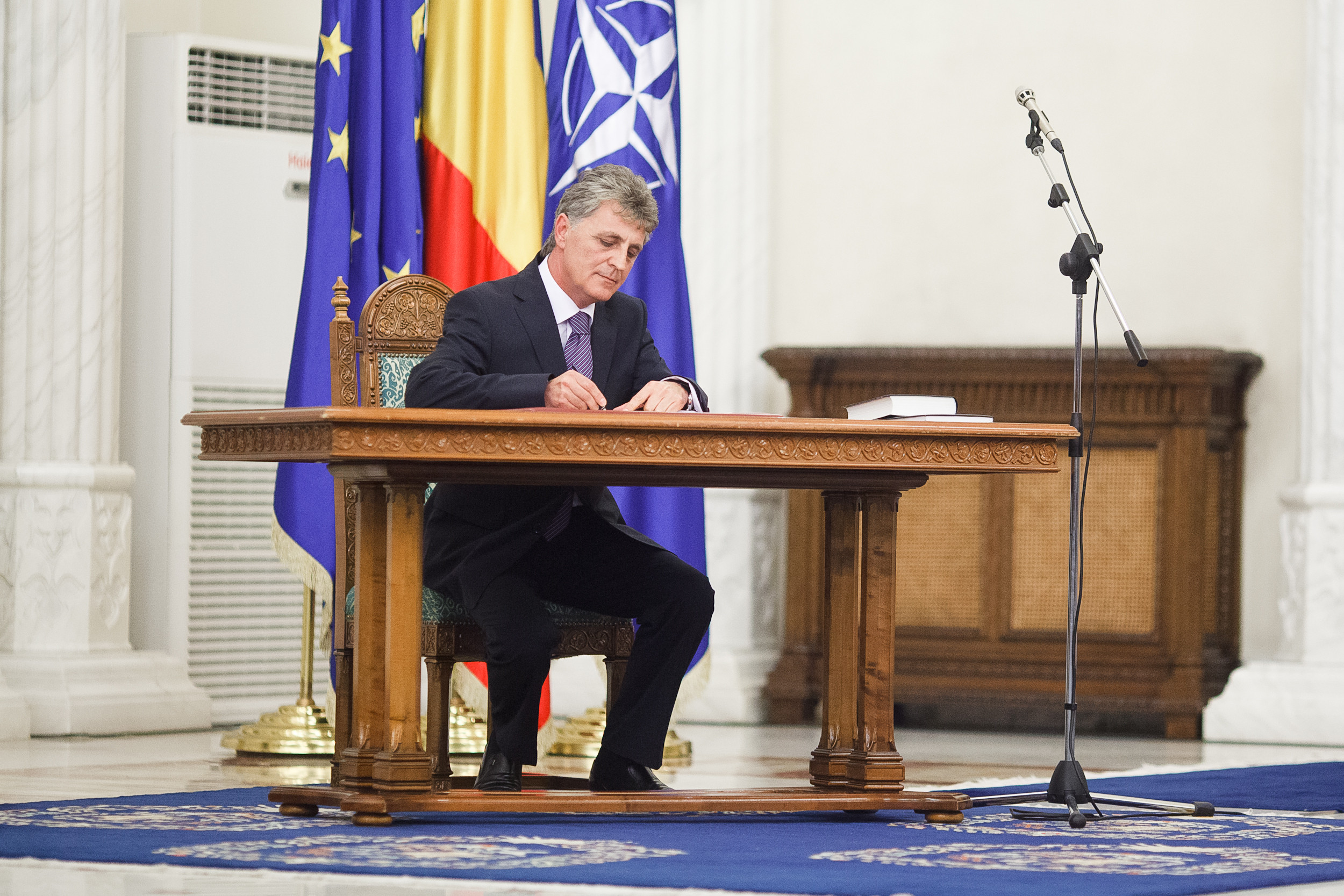 Scandalul referendumului. MAI a cerut convocarea Comisiei Centrale pentru Recensamantul Populatiei