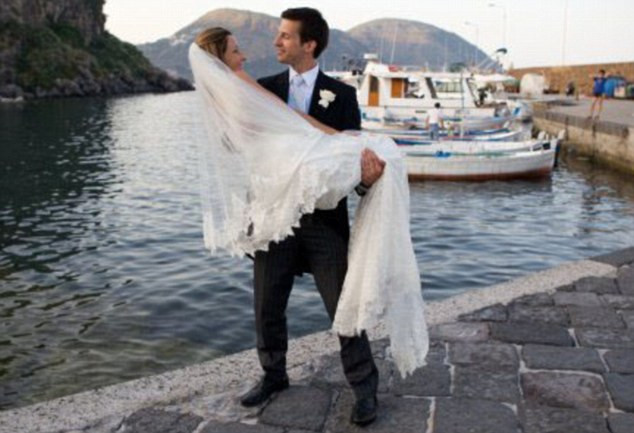 Luna e miere de vis, transformata in cel mai mare cosmar. Mirii dau in judecata agentia de turism