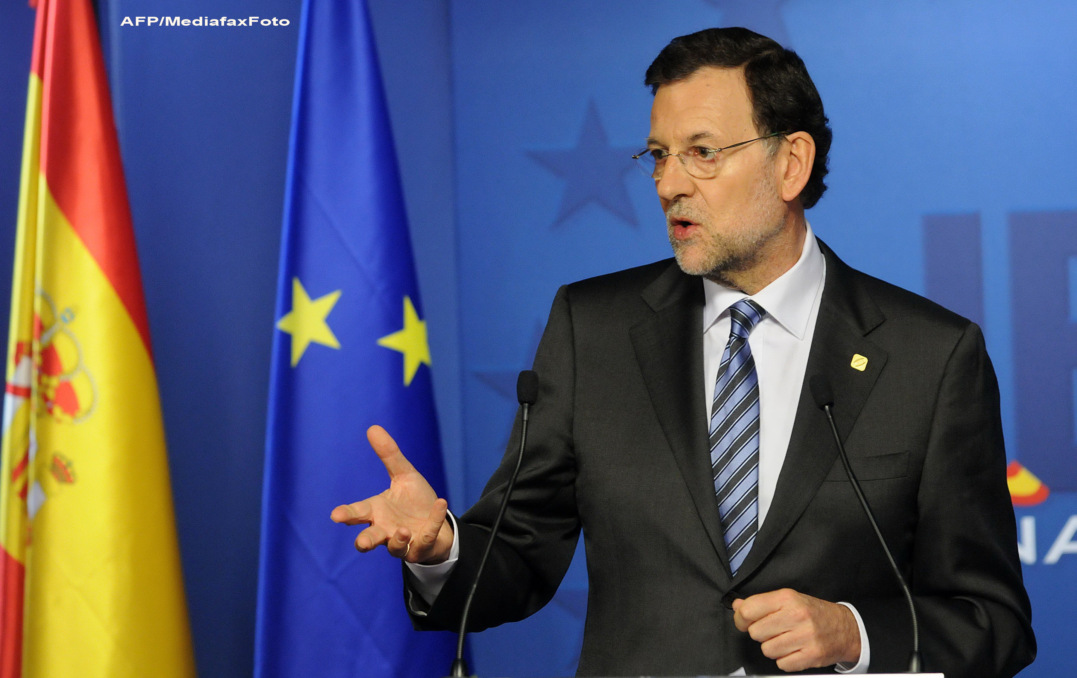 Premierul spaniol Mariano Rajoy, lovit cu pumnul in fata in timpul unui eveniment electoral. Cum a aparut dupa incident