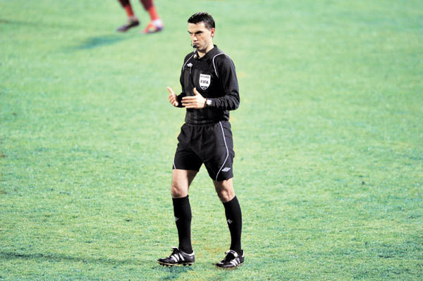 Talismanul clujenilor in Supercupa. CFR are 11 meciuri consecutive fara esec cu Hategan la centru