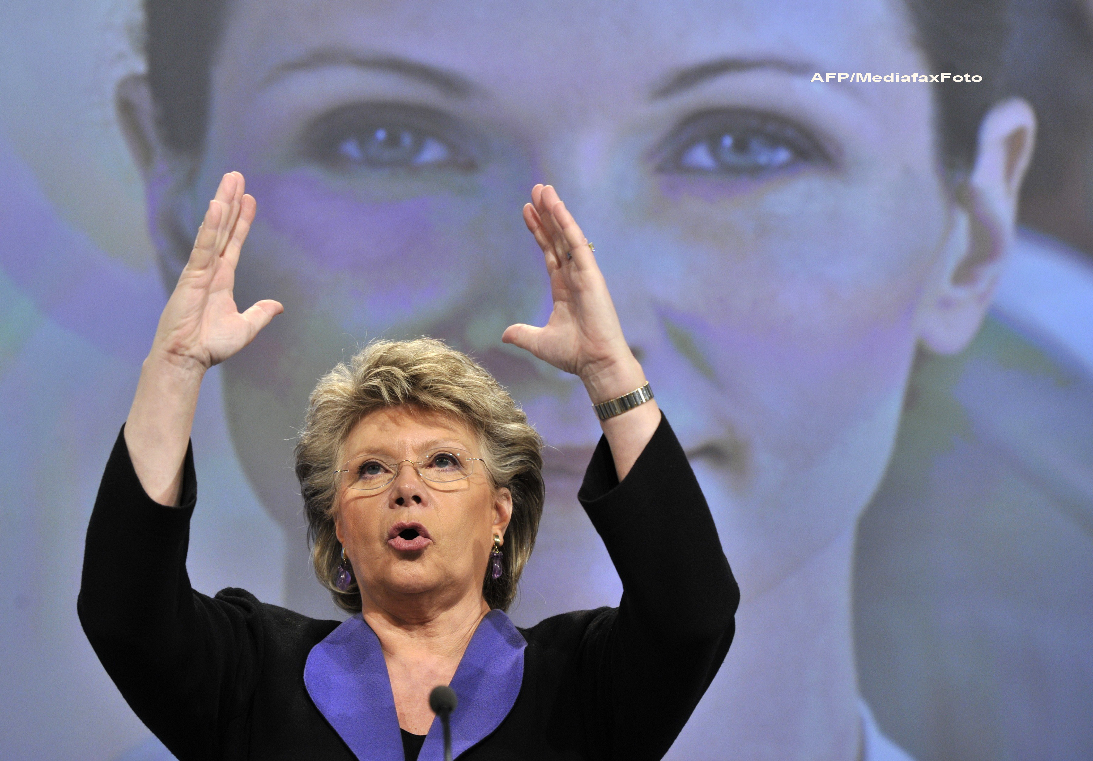 Viviane Reding, comisar european:Criza politica din Romania ar putea prejudicia aderarea la Schengen