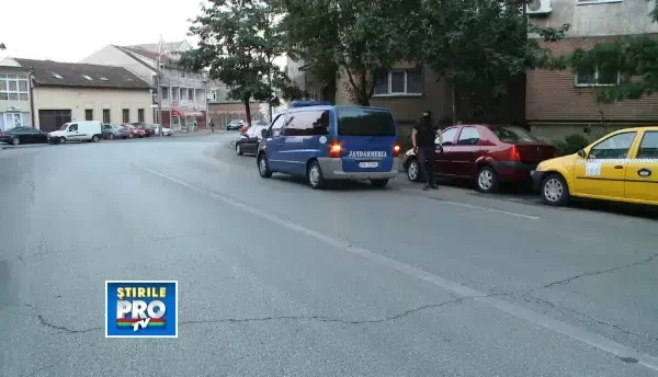Descinderi in Timis, Arad, Caras Severin si Hunedoara.Vizata este o grupare de traficanti de droguri