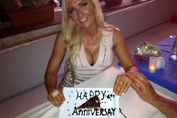 Fotografia a fost facuta cu cateva secunde inaintea unui dezastru. Cum arata acum femeia