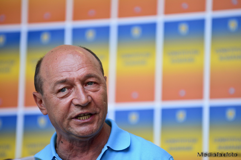 Basescu: Accept oricand o confruntare televizata cu Antonescu, dar pe argumente, nu pe tipaturi