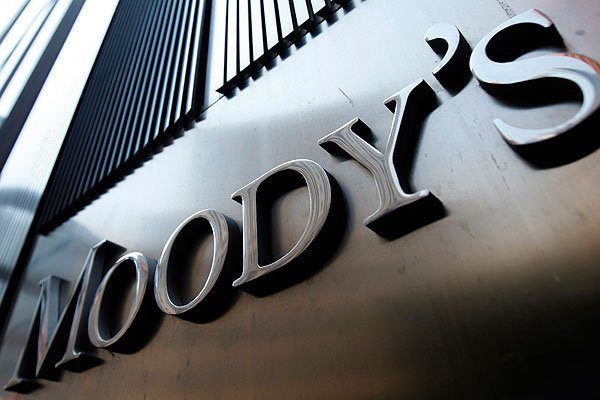 Moody’s va retrograda ratingul maxim Aaa al SUA daca nu va fi redus raportul intre datorii si PIB