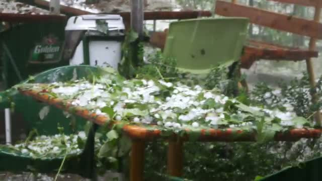 Faleza Dunarii, surpata dupa vijelii. Care sunt cele mai afectate orase dupa furtunile de luni