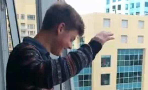 I-au postat poza pe internet, dar nu au fost atenti la detalii. Vedeta ar putea face inchisoare.FOTO