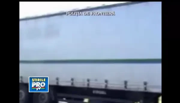 Captura record la Vama Moravita: politistii au descoperit 600.000 de pachete de tigari contrafacute