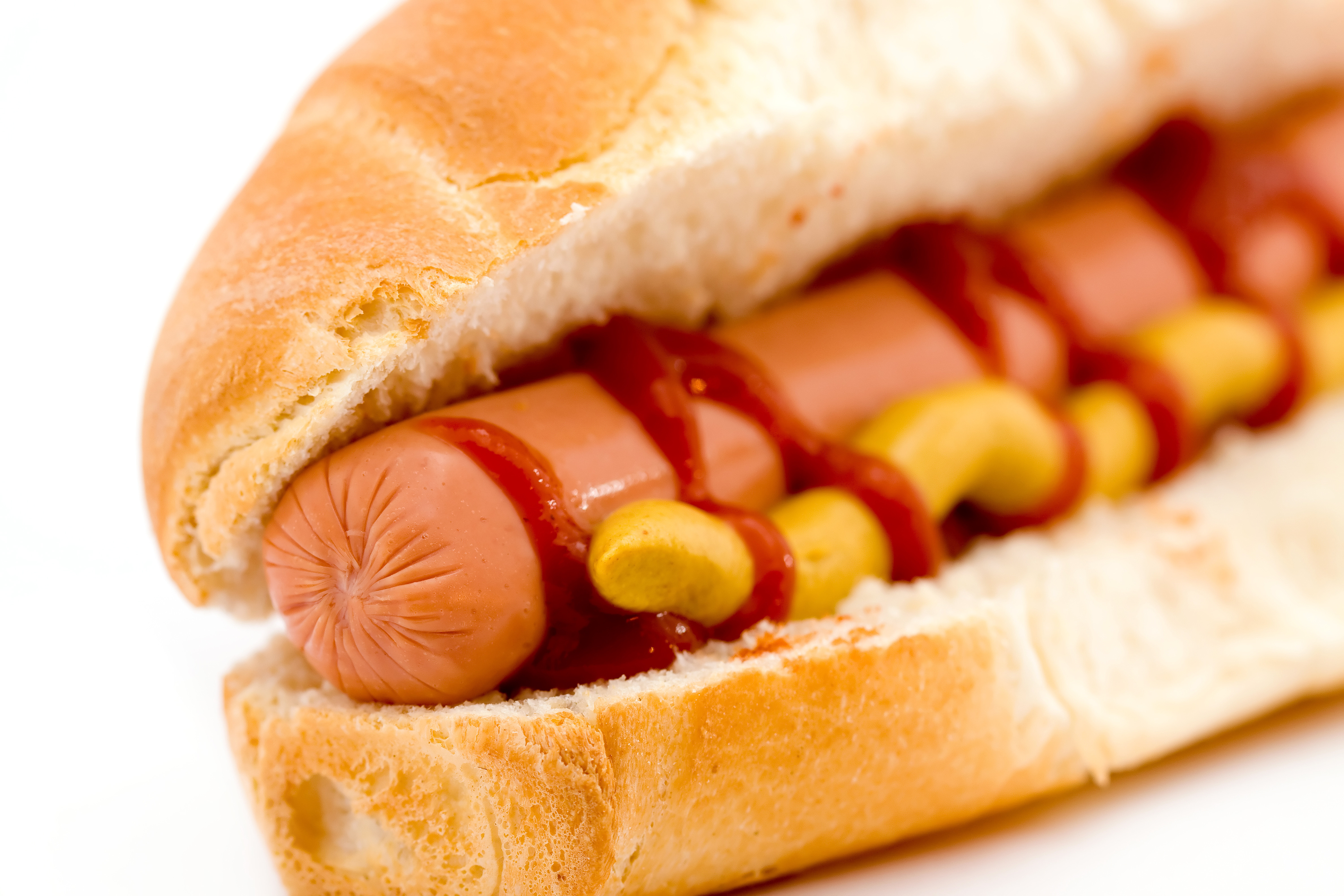 Ce contine de fapt un HOT DOG? Dupa ce o sa citesti asta nu o sa mai mananci