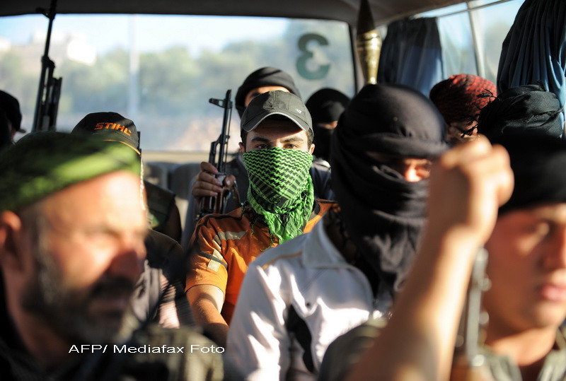 Cea mai neagra zi de revolta in Siria: cel putin 300 de persoane au murit joi, in timpul violentelor