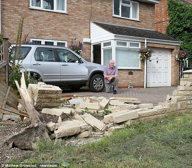 Blestemul unei case din Marea Britanie. De ce nu poate fi vanduta o locuinta de 450.000 de euro