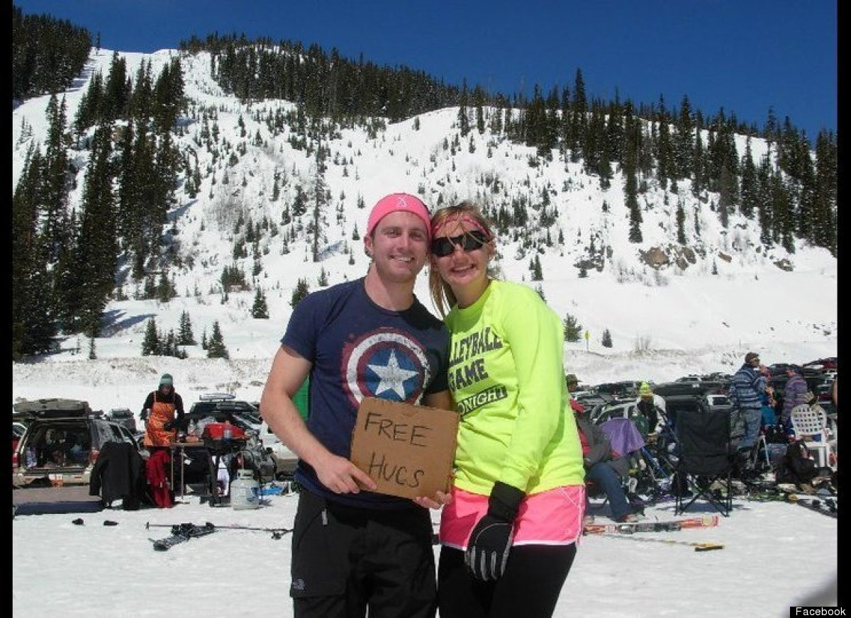 "Dark Knight" Shooting: ACESTEA sunt povestile celor 3 eroi care si-au salvat IUBITELE la MACELUL din Colorado!