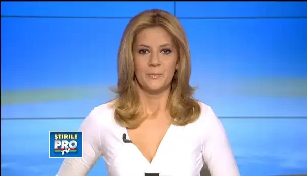 Si-au abandonat fetita de 2 ani in aeroport, pentru a nu pierde avionul care ii ducea in vacanta