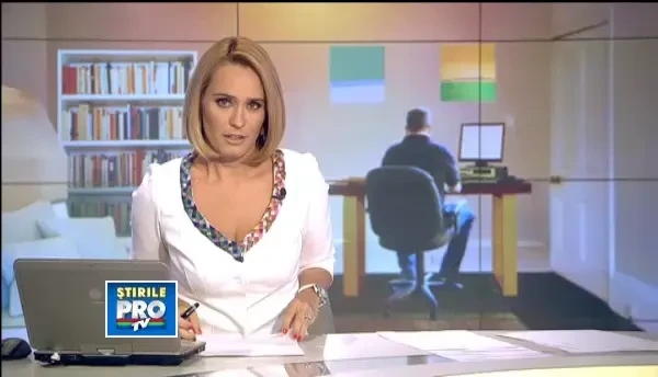 Staff-urile de campania ale lui Traian Basescu si USL se intrec in bancuri, caricaturi si imnuri