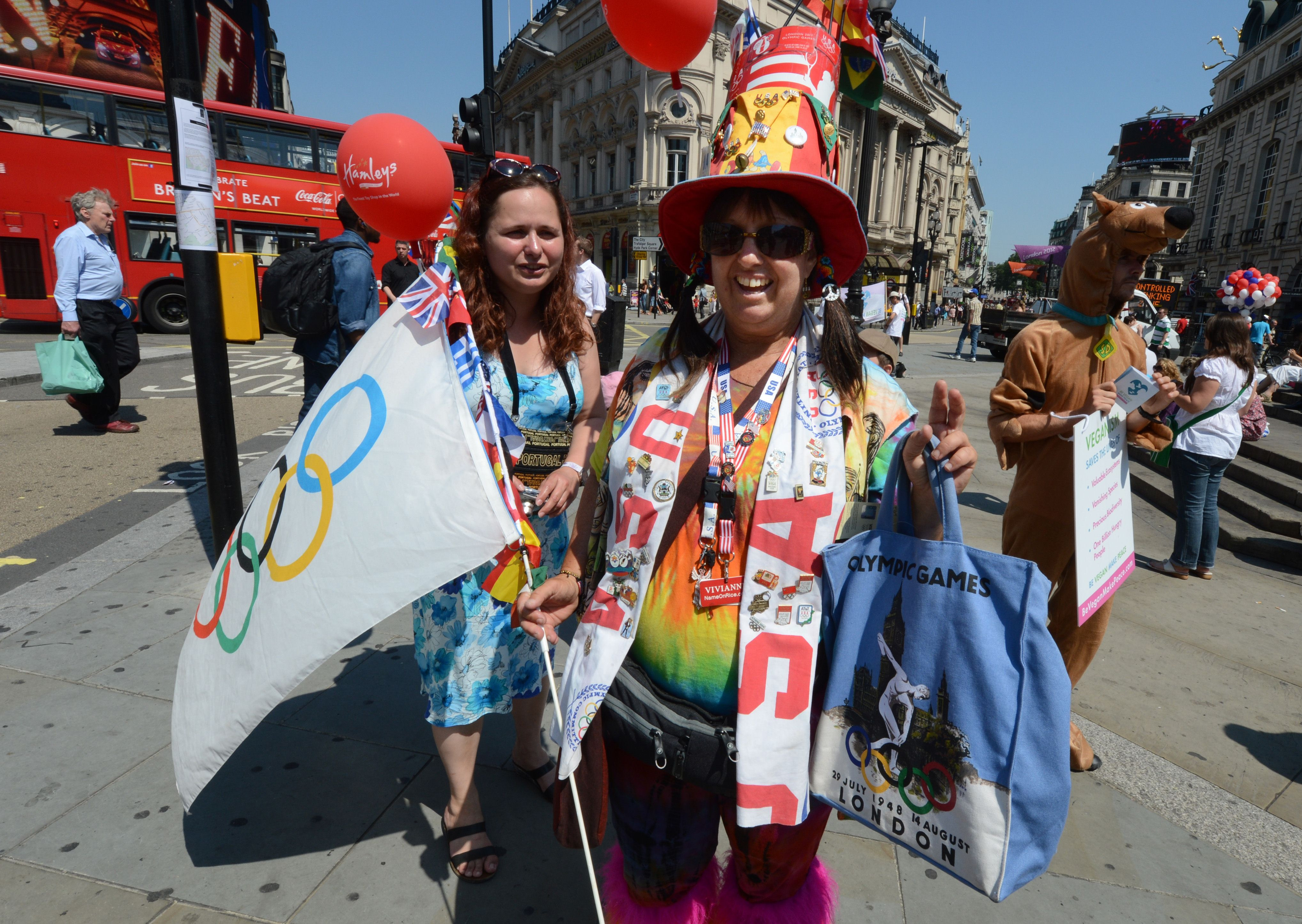 Incep Jocurile Olimpice. Regizorul "Vagabondului Milionar" organizeaza ceremonia de deschidere