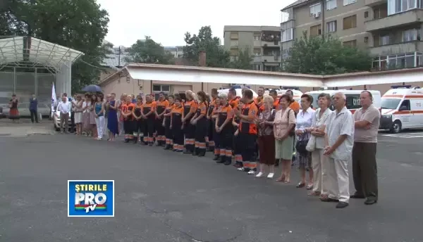 Actiune spectaculoasa pentru salvarea unei vieti, la Oradea. Din fericire a fost vorba de o simulare