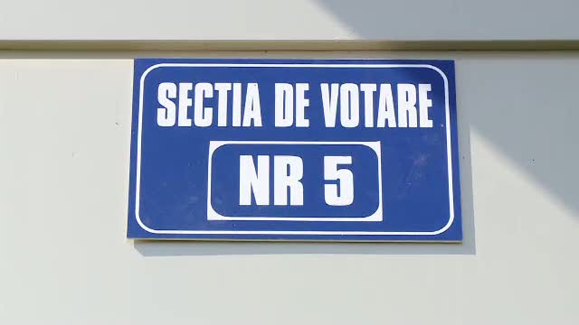 Cabine de vot, instalate in cele mai neasteptate locuri: restaurante, hoteluri si parcuri acvatice