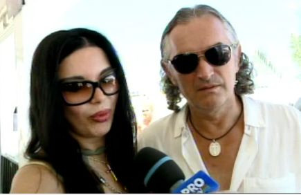 "De ce sa fiu ipocrit? Intotdeauna mi-a placut sa atrag atentia". Motto-ul zilei pe plaja in Romania