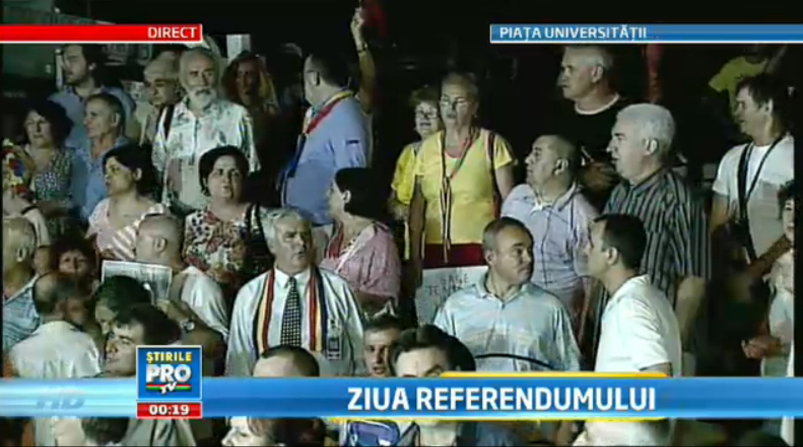 200 de persoane s-au adunat in Piata Universitatii si au scandat impotriva lui Traian Basescu