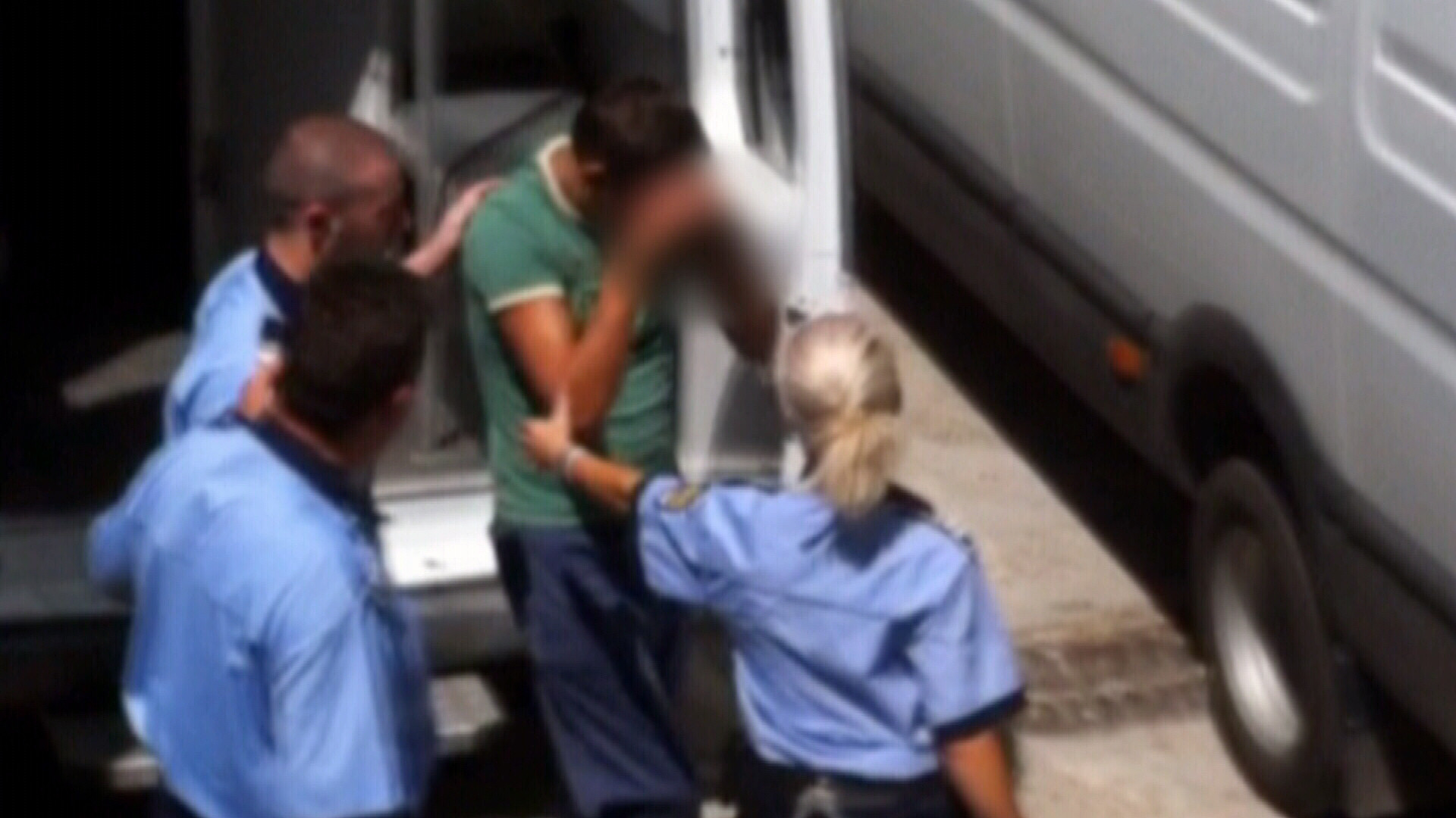 Etnobotanicele l-au tranformat in MONSTRU. A realizat dupa 24 de ore ca si-a ucis in bataie iubita