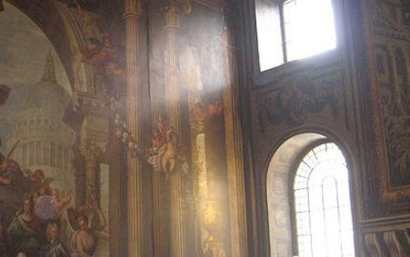 Aparitia de groaza pe care nu o poate explica. Ce a surprins un barbat cu aparatul foto