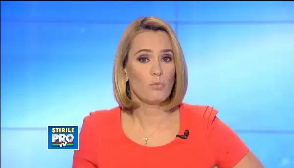 Un autobuz a ars ca o torta in Autogara Craiova. Zeci de calatori urmau sa plece in cursa cu el