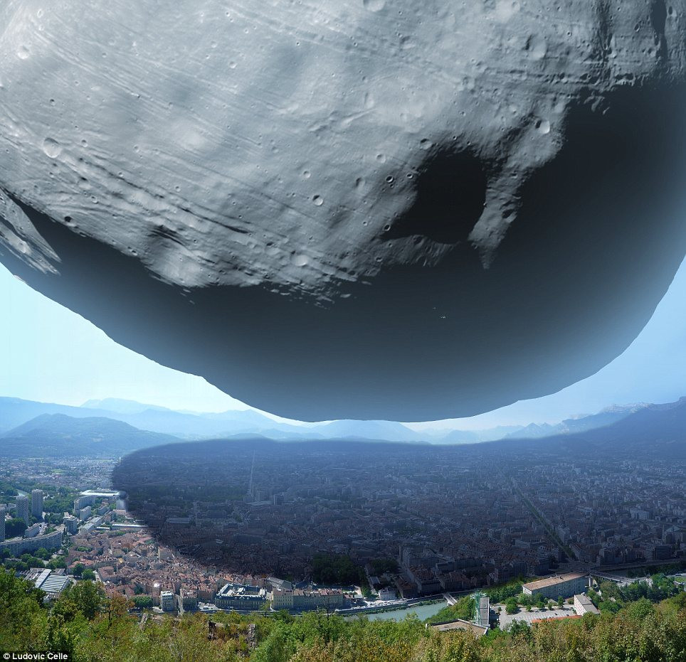 ASTA E DOVADA: Imaginea care arata adevaratele dimensiuni ale Lunii lui Marte! FOTO