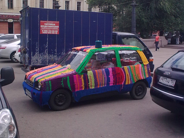 Rusii sunt zeii tuningului! Au descoperit materialul minune care-ti protejeaza masina pentru totdeauna!