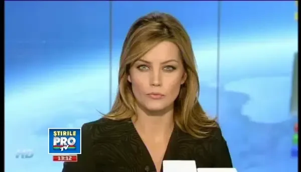 O fata de 17 ani a murit, iar parintii si cele doua surori ale ei au fost raniti intr-un accident