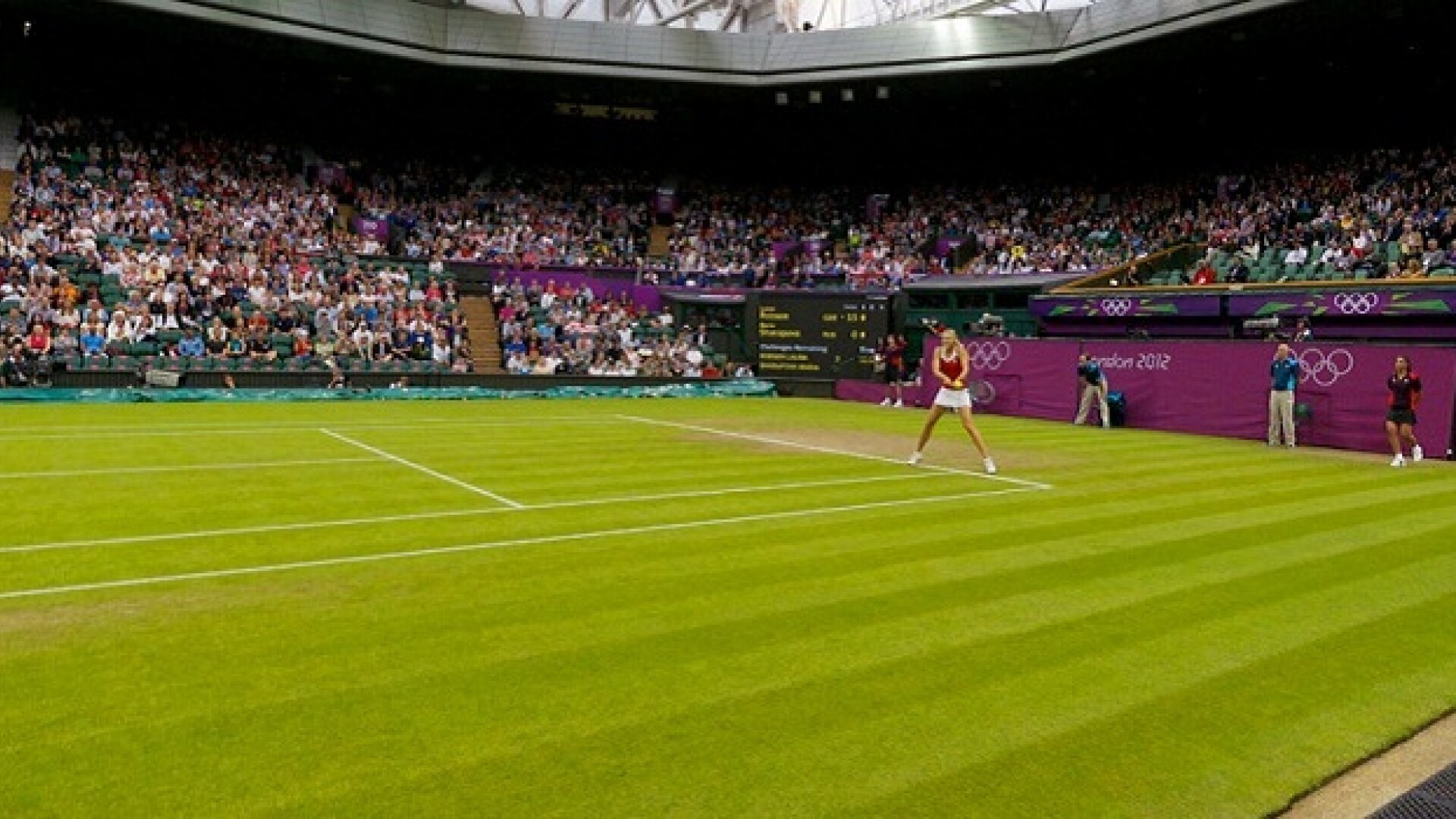 Trebuie sa vezi expresia de pe fata Mariei Sharapova, la JO 2012. Intoarce singur imaginea