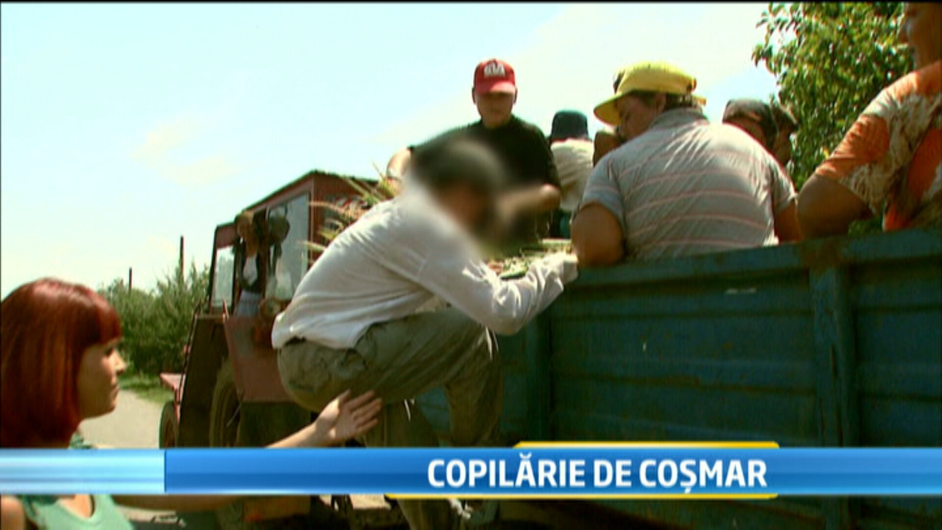 REPORTAJ CUTREMURATOR. Gostinu - satul din Romania unde copiii devin sclavi pentru 40 de lei pe zi